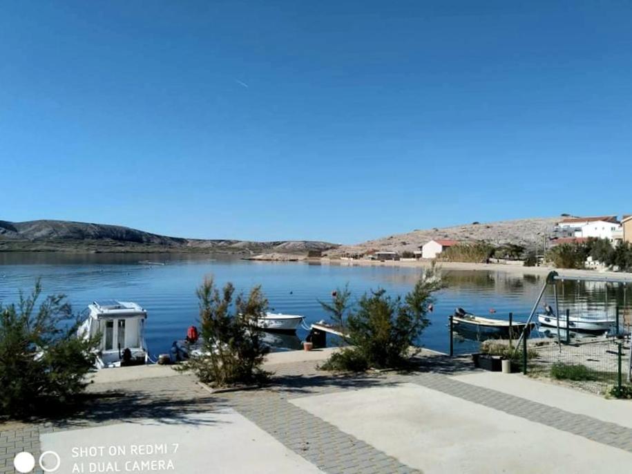 Holiday House Pag Zubovici Exterior photo